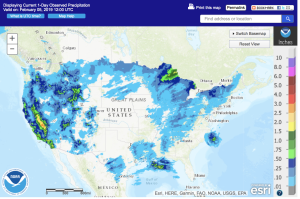 Map shows intense rain in Sierra Nevadars and lighter rain over much of western US and Great Lakes region.