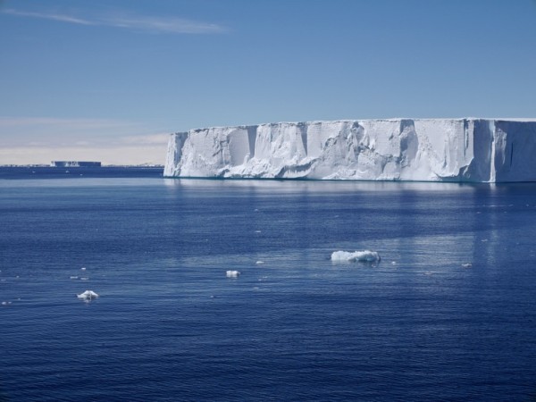 Tabular Icebergs in Antarctic Sound