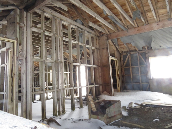 A peak inside one of the many abandoned buildings at Whaler's Bay. Photo by A. Jefferson.