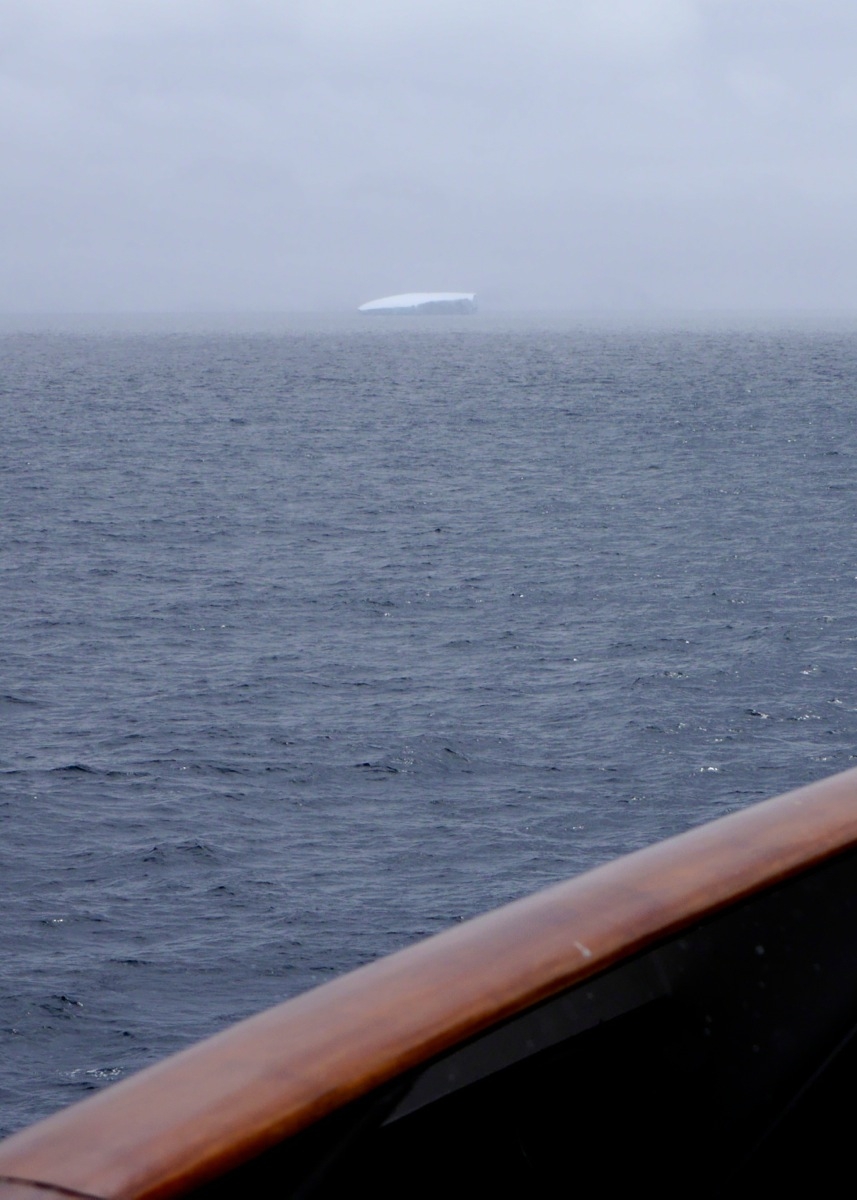 Iceberg in the Drake Passage | Highly Allochthonous