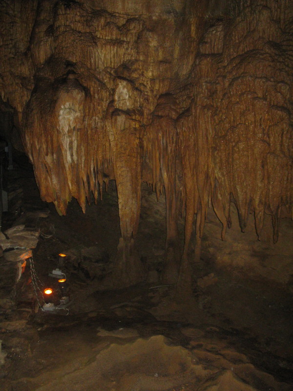 Spectacular curtain of stalactites, Mammoth Cave National Park