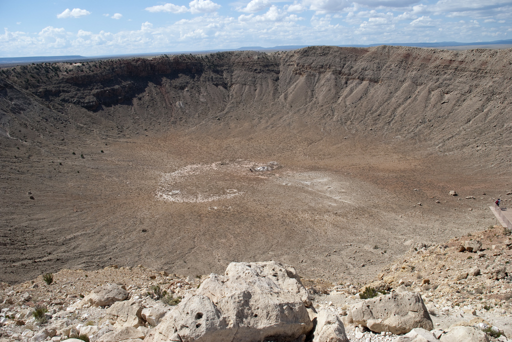 Кратер от метеорита убившего динозавров. Кратер Чиксулуб. Метеорит Чиксулуб. Полуостров Юкатан кратер. Чишулупский кратер.
